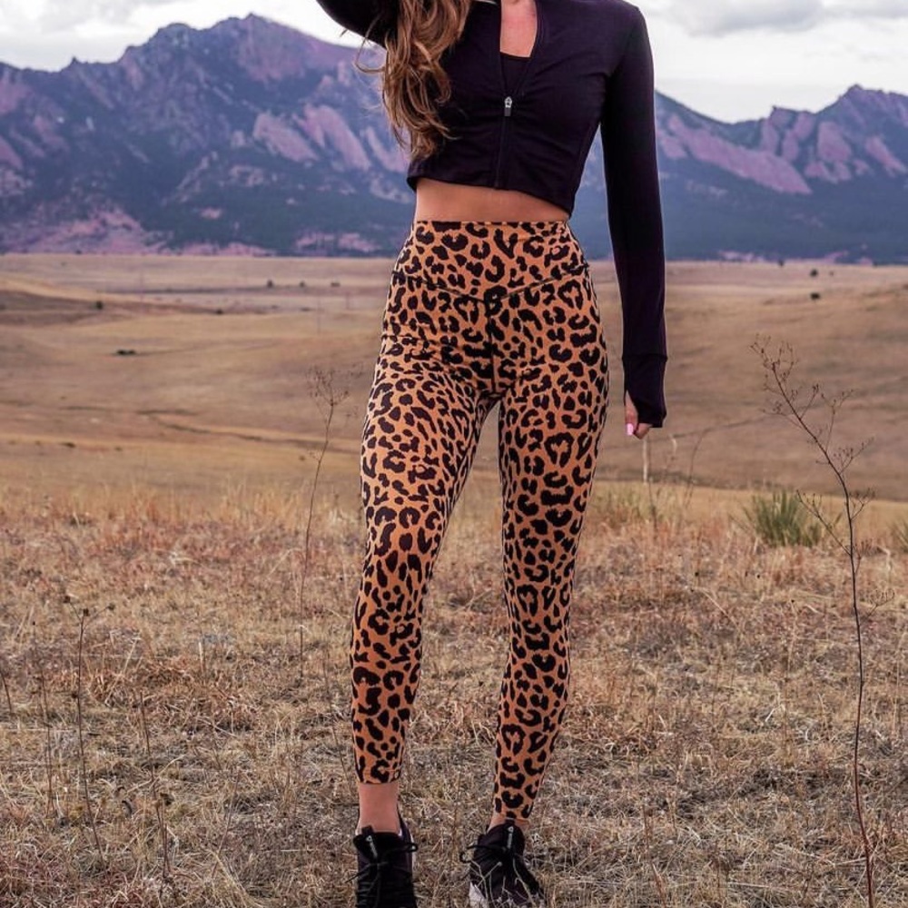 Balance athletica king cheetah leggings